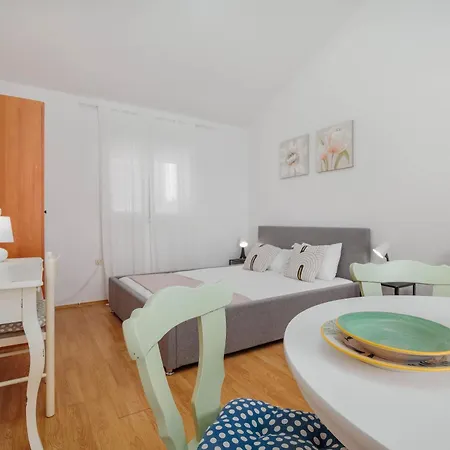 Apartman Marinic Igrane