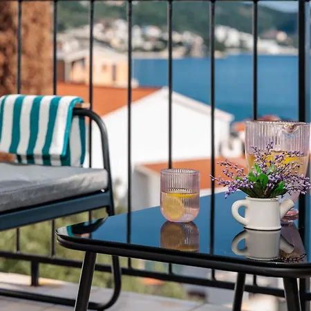 Marinic Apartment *